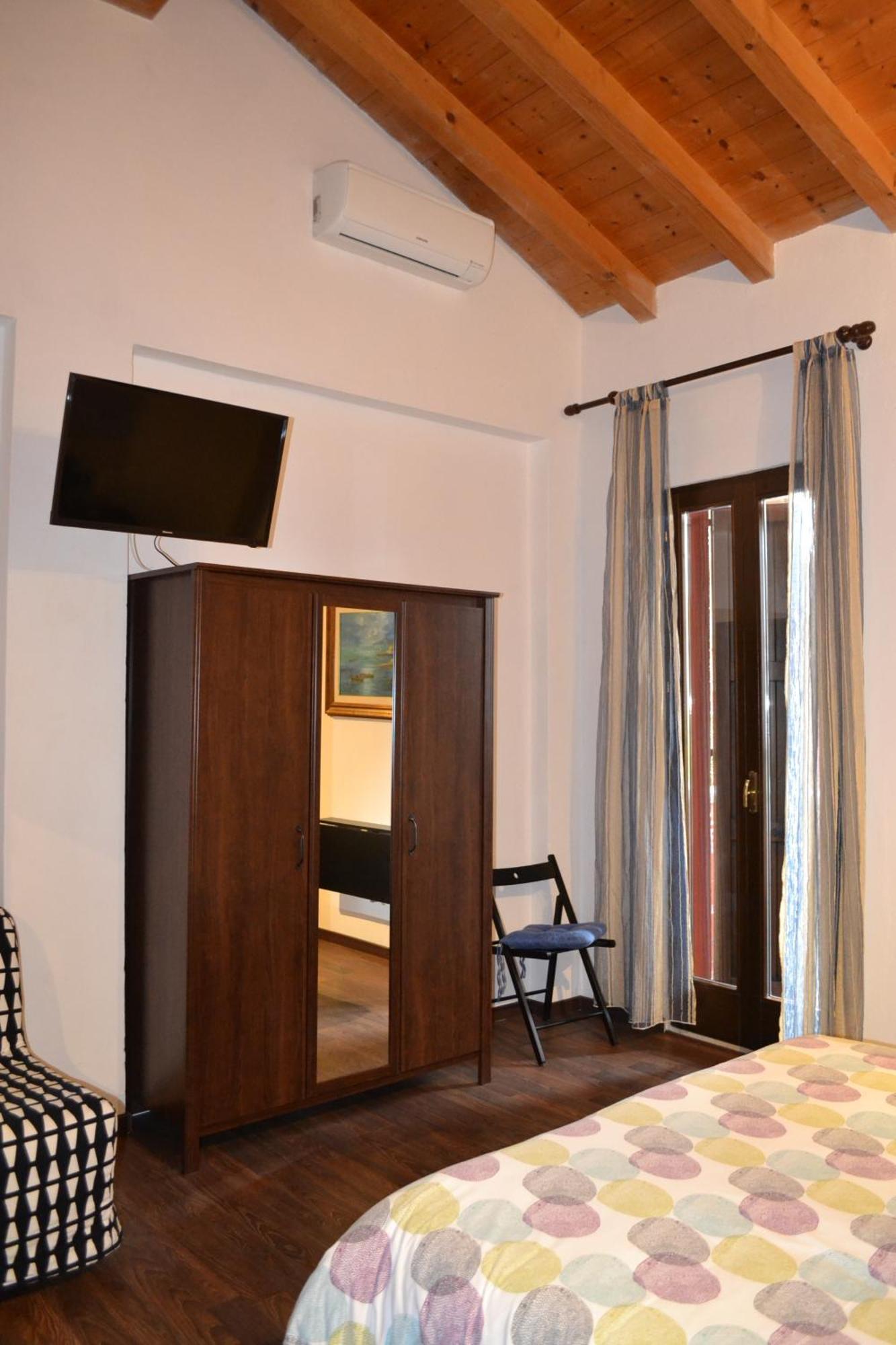B&B Casa Mia Дезенцано-дель-Гарда Номер фото